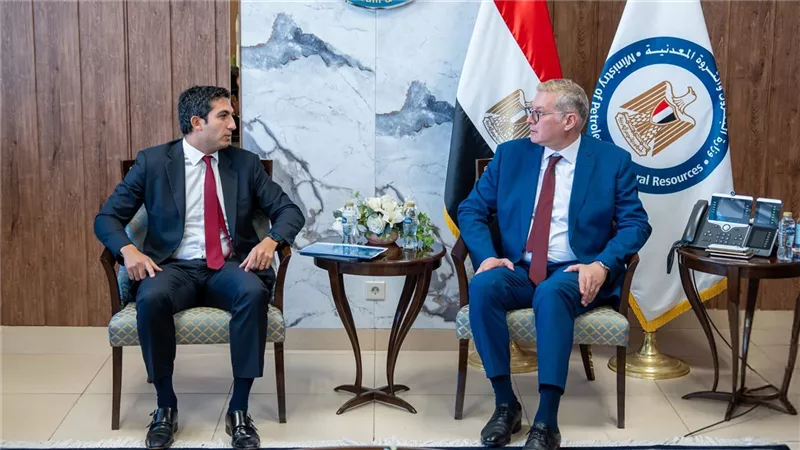 وزير البترول يبحث مع رئيس «فيرتيجلوب» إقامة مجمع للأسمدة الفوسفاتية بالعين السخنة 
