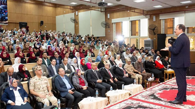 جامعة دمنهور تحيي الذكرى الـ 53 لانتصارات أكتوبر المجيدة 