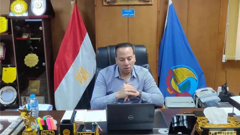 الدكتور اسلام عبد اللة عساف وكيل وزارة الصحة بالبحيرة 