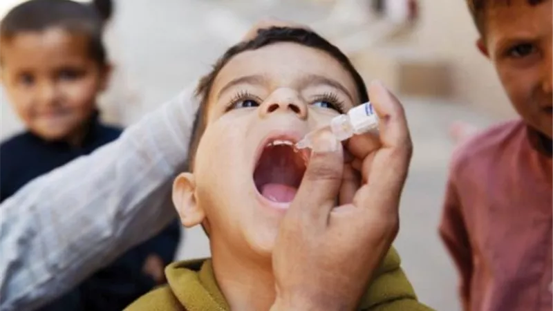 بدعم الإمارات.. العالم يقترب من حسم معركته ضد شلل الأطفال