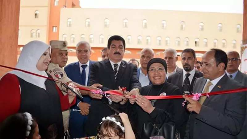 مرزوق وعجلان يفتتحان مدرسة الشهيد عادل رجائى الرسمية للغات بالعبور