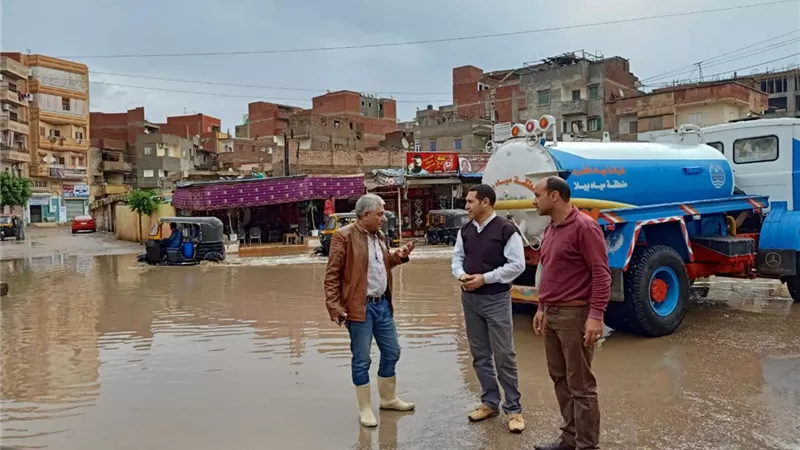رئيس وحدة مركز ومدينة بيلا ونائبه في الشارع