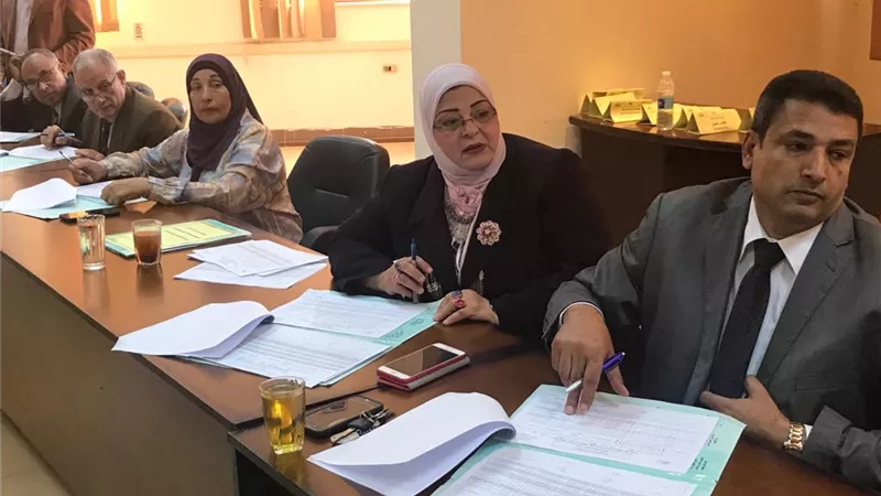 وكيل تعليم كفر الشيخ تتراس لجنة الموارد البشرية