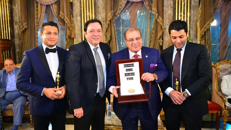 المرشدى ورجاء الجداوى ودينا فؤاد وبوسى شلبى وفودة فى احتفالية قناة المحور