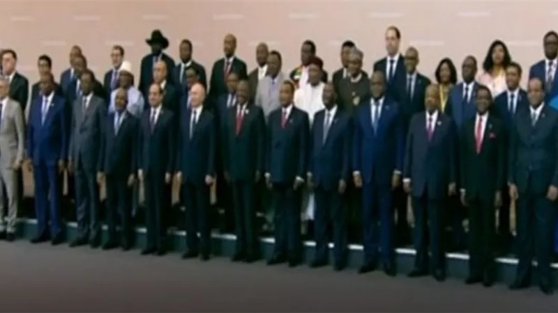 صورة تذكارية للسيسي وبوتين والزعماء الافارقة