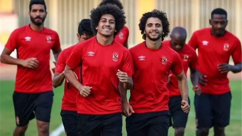 مدحت العدل يوجه رسالة دعم للاعب الأهلي