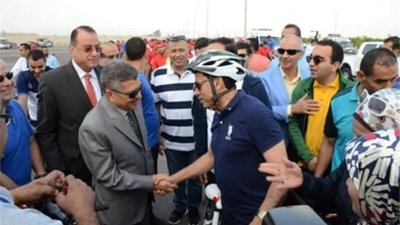 الفريق ربيع يستقبل وزير الشباب في احتفالية اكتوبر..صور