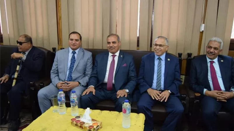 رئيس جامعة سوهاج يشارك في استقبال المحرصاوي بكلية الدراسات الإسلامية