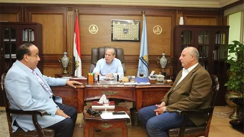 محافظ كفرالشيخ يشدد على مواصلة جهود رفع مخلفات الأمطار