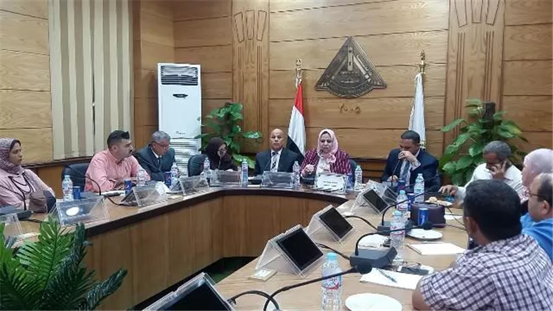 أمين عام جامعة بنها: تطبيق الحد الأدنى للأجور للعاملين بأثر رجعى من يوليو