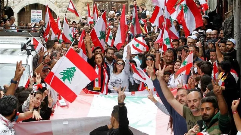 اللبنانيون يردون على خطاب نصر الله بهاشتاج 