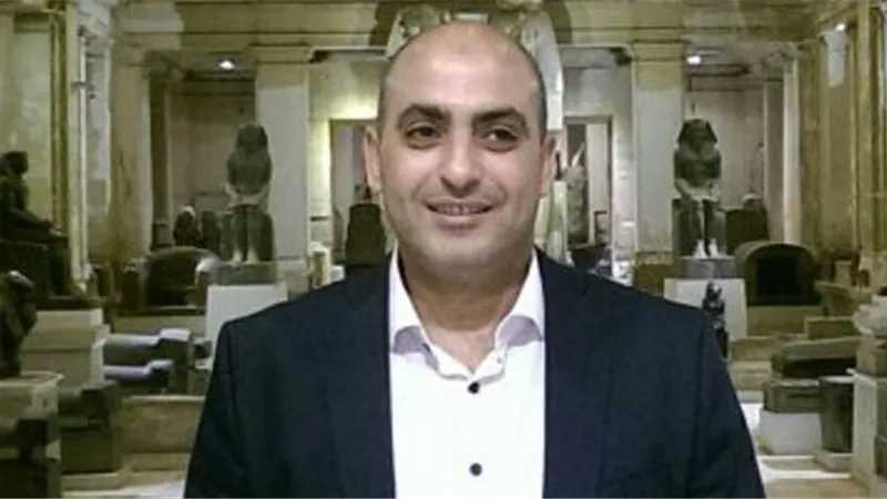 الآثار : ضبط عملات أثرية بمطار القاهرة قبل تهريبها