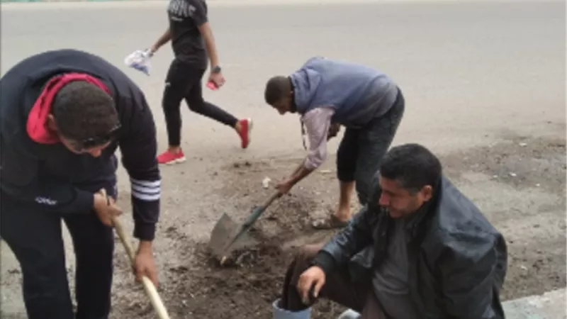 استمرار تسليك بلاعات وغرف الصرف بحي ثان الزقازيق