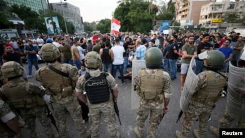 الجيش اللبنانى يطلق النار فى الهواء بمحيط مدينة طرابلس