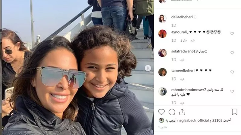 ابنة داليا البحيرى تخطف الانظار على 