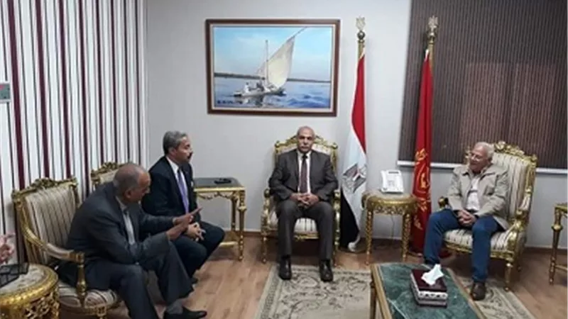 محافظ بورسعيد يستقبل رئيس الاتحاد المصرى للووشو كونغ فو