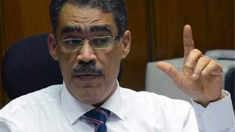 بعد منع الصحفيين من دخول النادي.. قرارات تصعيدية لنقيب الصحفيين ضد رئيس الزمالك