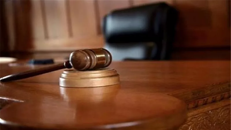 محاكمة 555 متهما فى 