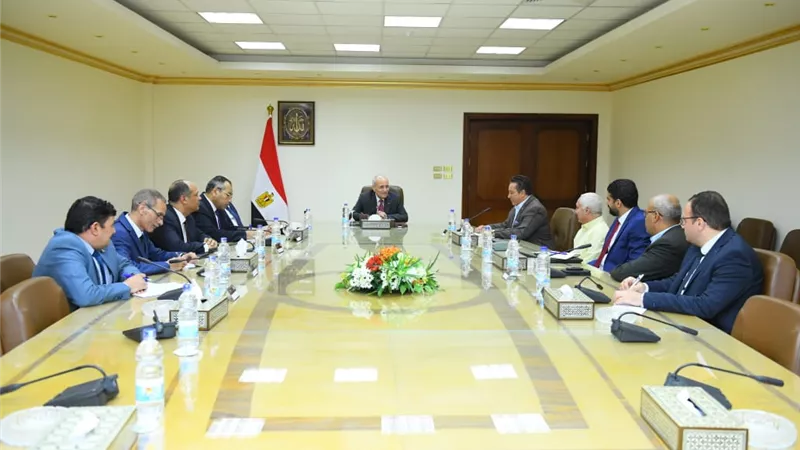 العصار يستقبل شركة 
