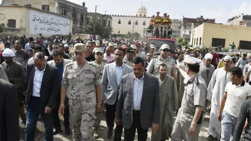 محافظ البحيرة يتقدم الجنازة العسكرية لشهيد الواجب الوطني إبن قرية شرنوب