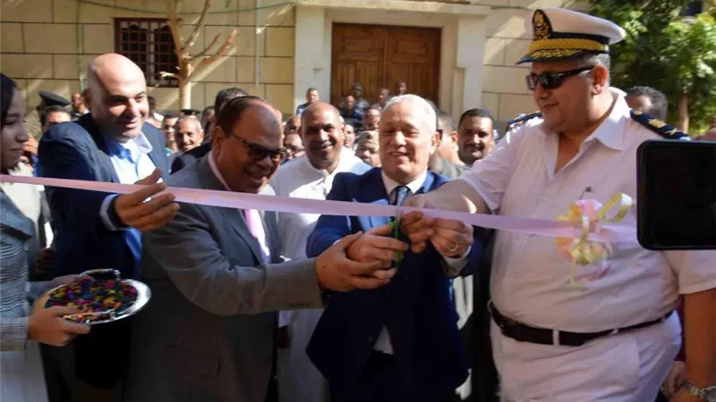 محافظ الاقصر يشكر اهالي الطود لتبرعهم بتجهيز السجل المدني