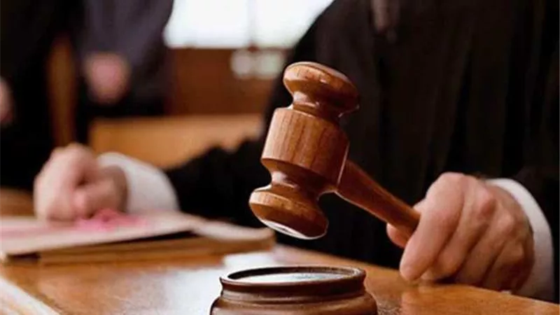 العراق: استدعاء وزراء ونواب برلمان على خلفية قضايا «اهدار مال عام»