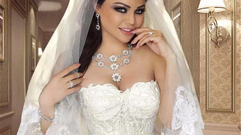بسالوبيت ساخن .. هيفاء وهبى تشعل 