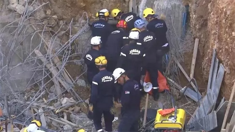 مقتل 3 مصريين فى حادث انهيار بالعاصمة الأردنية
