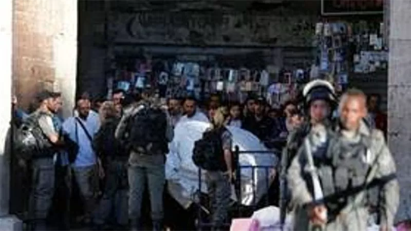 أنباء عن إطلاق نار على شاب فلسطيني في البلدة القديمة بالقدس