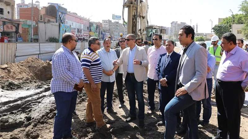 محافظ سوهاج يتفقد بدء المرحلة الأولى لإنشاء كوبري الثقافة