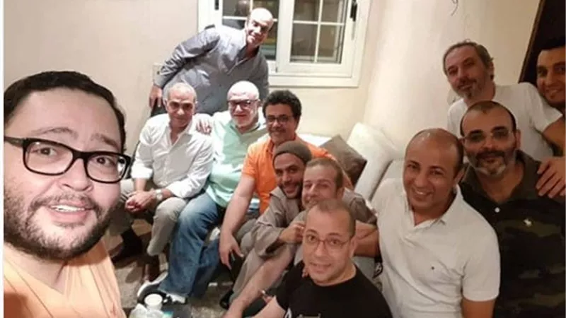أحمد رزق والد محمد إمام في لص بغداد تعرف على التفاصيل
