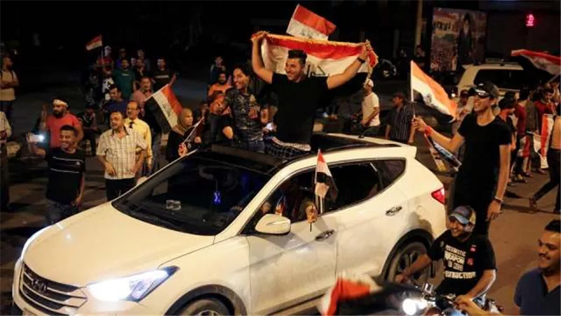 بعد دقائق من سريانه.. العراقيون يكسرون حظر التجول ببغداد