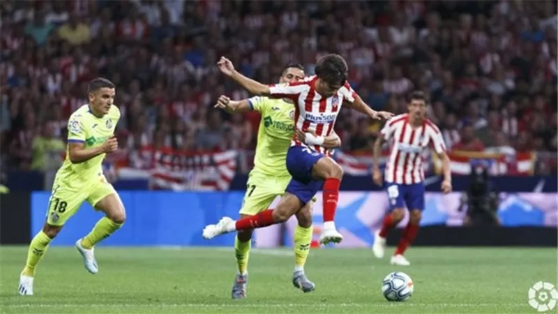 أتليتكو مدريد ضيفًا ثقيلًا على ألافيس فى الدورى الاسبانى