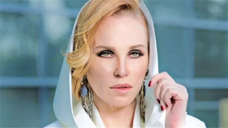 تعليق نارى من شيرين رضا عن شهيد التذكرة