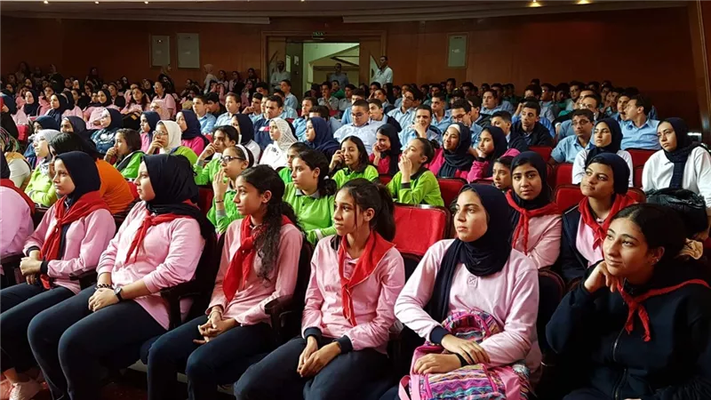 محافظ بورسعيد: نسعى لبناء مواطن صالح يحافظ على مقدرات الدولة