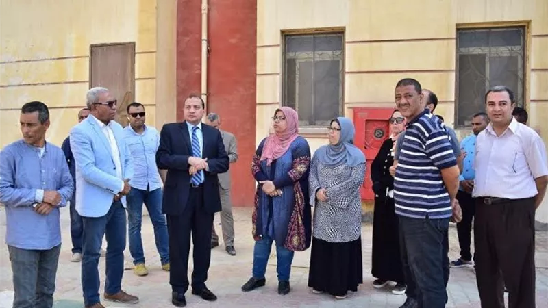 رئيس جامعة بني سويف يتفقد المدينة الجامعية