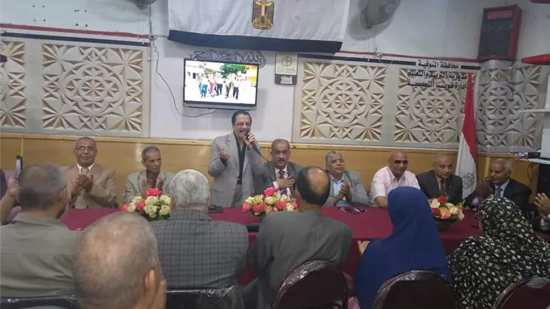 قويسنا التعليمية تكرم المحالين الى المعاش وتفتح 8 فصول رياض اطفال.. صــور