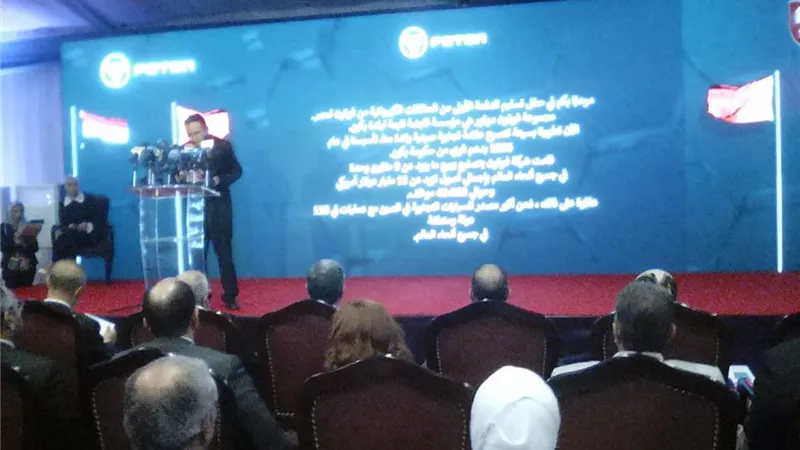 مصر تتسلم أول أوتوبيسين كهربائيين للإنتاج الحربي