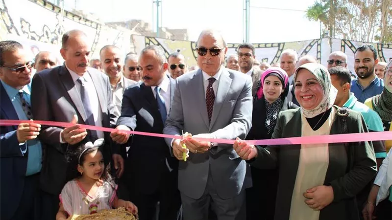 محافظ قنا يفتتح فعاليات ملتقى التدريب والتشغيل وريادة الاعمال الـ 39