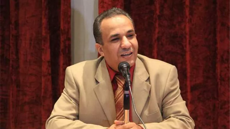استاذ أدب ونقد: المحافظة على اللغة العربية واجب قومي وديني