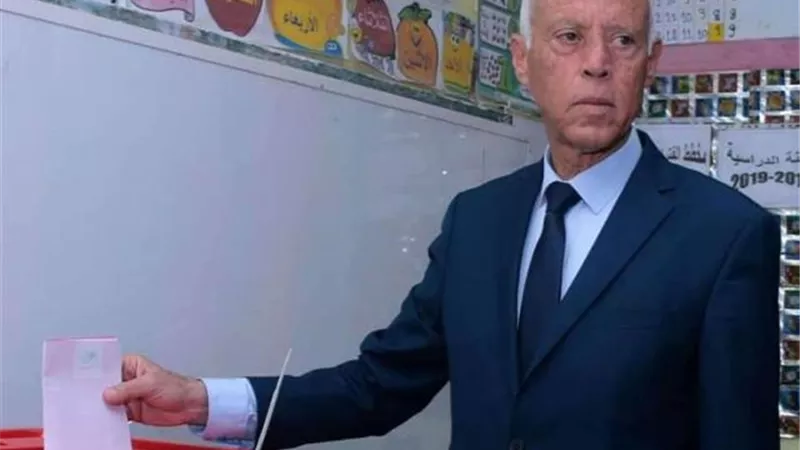 إقالة وزيري الدفاع والخارجية التونسيين بعد مشاورات مع الرئيس قيس سعيد