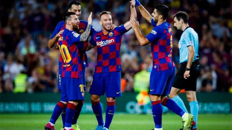 ميسي يقود برشلونة لفوز ساحق على بلد الوليد بخماسية .. ويحق رقما قياسيا