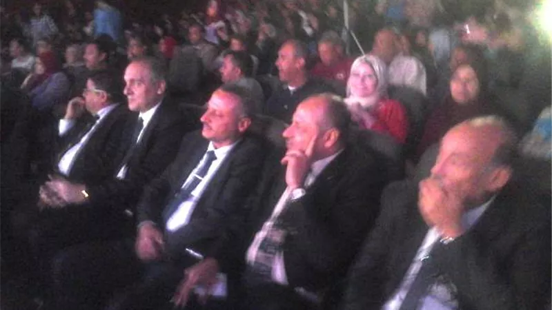 ادارة السيده زينب التعليمية تكرم الاوائل والمتفوقين فى حفل كبير بمسرح السلام