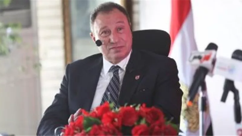 شقيق الخطيب يكشف سر تمسكه بالقميص رقم 10 في الأهلي.. فيديو