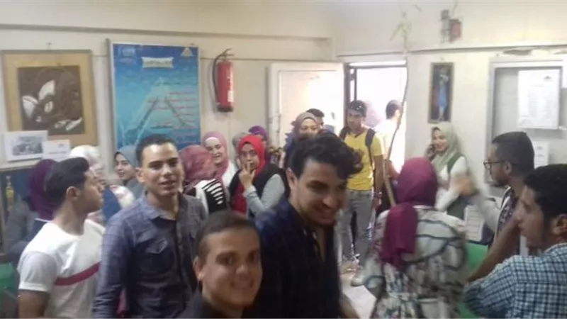 اقبالا كبيرا على الترشح لانتخابات الاتحادات الطلابية بجامعة بنها