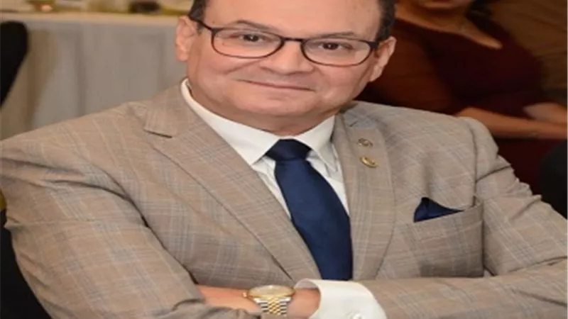 عضو بجمعية رجال الأعمال يطالب بإعادة هيكلة ملف الصادرات