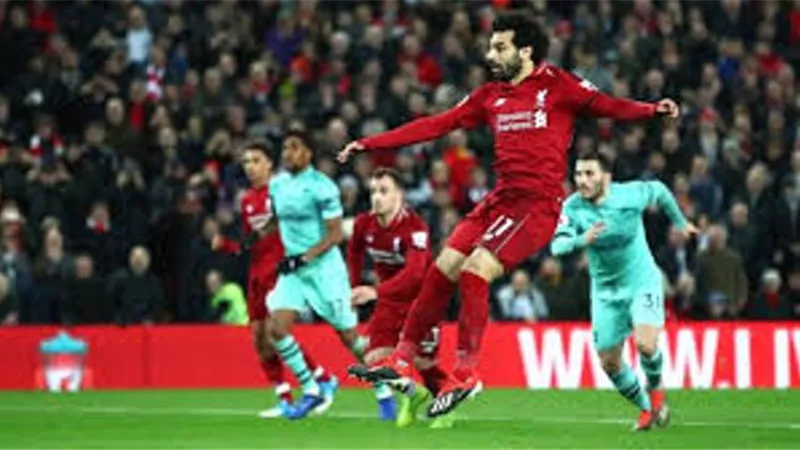 موعد مباراة ليفربول وآرسنال بكأس رابطة المحترفين