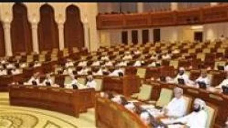 جلسة استثنائية لانتخاب رئيس مجلس الشورى في سلطنة عُمان و تأكيد على قوة حضور الشباب ومشاركتهم