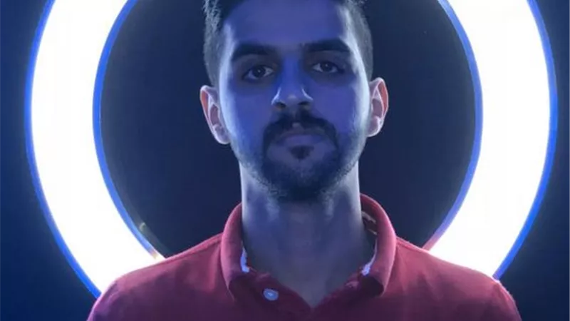 الفنان عبدالله العنزي: تكريمي في مهرجان الفنون بدبي شرف