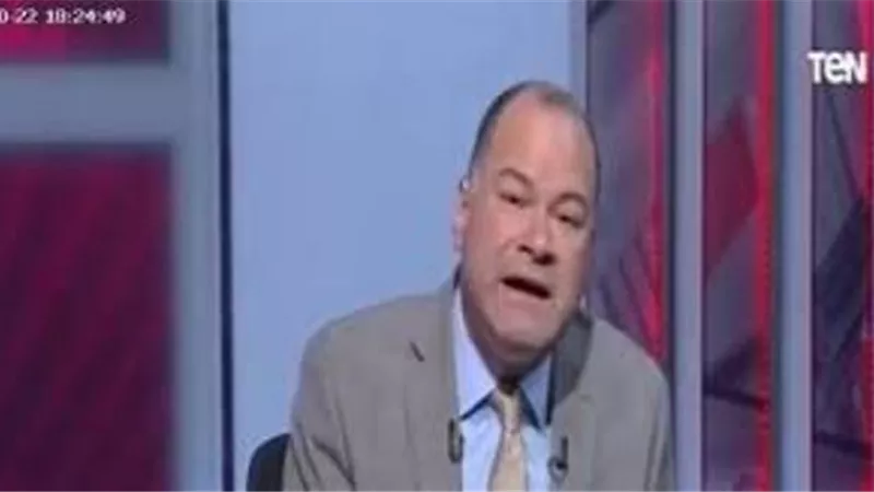 الديهي يعرض صورة تكشف عن علاقة مثيرة بين وزير خارجية تركيا و 